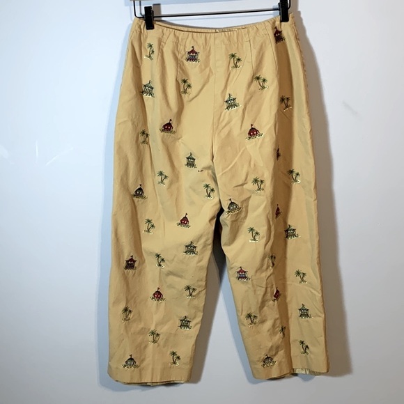 Vintage Talbots petites embroidered novelty tiki khaki wide leg capri? pant 10 - Picture 3 of 11